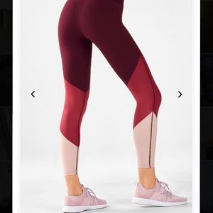 BRAND NEW Fabletics leggings - XS